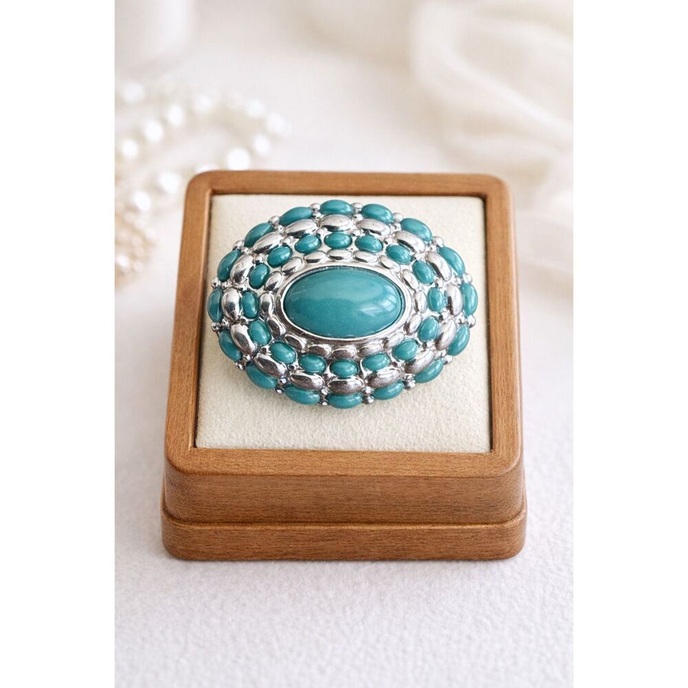 Vintage Turquoise Oval Cluster Ring Polished Silver Southwestern Statement Piece